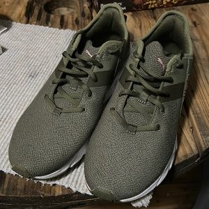 PUMA Womens Shoes 9.5